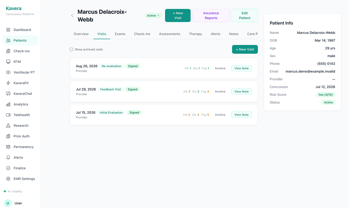 Visit list showing an initial evaluation, feedback visit and re-evaluation, each signed, with symptom scores falling across them